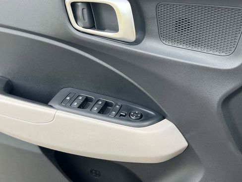 New 2026 Hyundai Venue SEL image 17