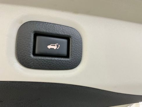 Used 2020 Nissan Rogue SL FWD image 21