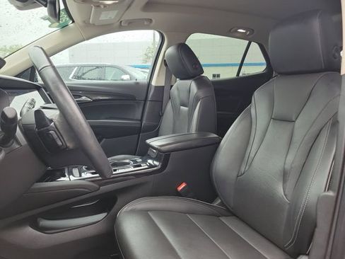 Certified 2021 Buick Envision Essence w/ Sport Touring Package FWD image 18