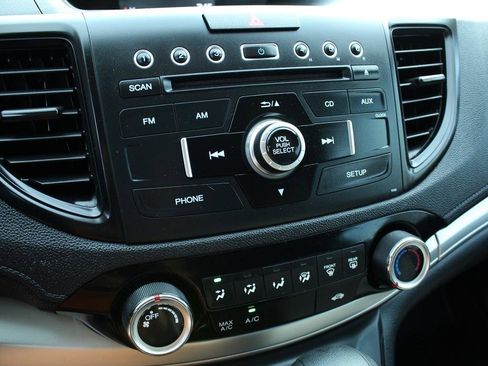Used 2016 Honda CR-V LX image 25