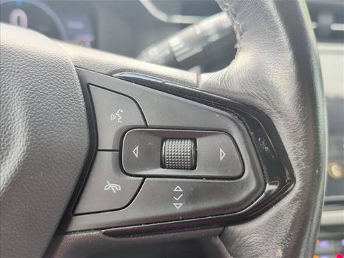Used 2022 Chevrolet Bolt EUV Premier FWD image 13