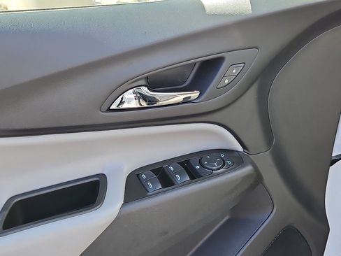 Certified 2024 Chevrolet Equinox LS image 12