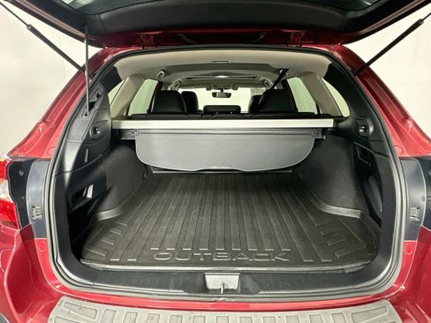 Used 2019 Subaru Outback 3.6R Limited AWD/4WD image 28