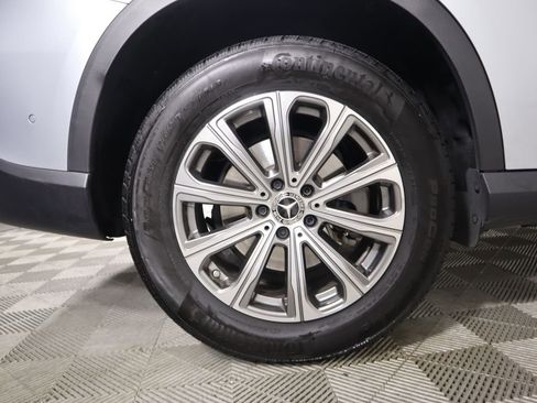 Certified 2025 Mercedes-Benz GLC 300 image 33