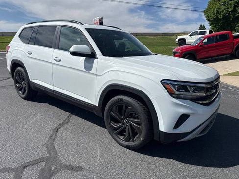 Used 2022 Volkswagen Atlas SE w/ Panoramic Sunroof Package AWD/4WD image 1