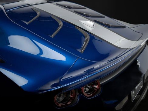 Certified 2022 Ferrari 812 Competizione image 51