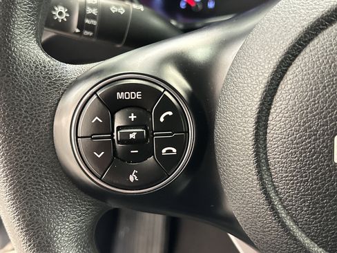 Used 2022 Kia Soul LX w/ Technology Package image 29