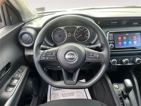 New 2025 Nissan Kicks Play S image 12