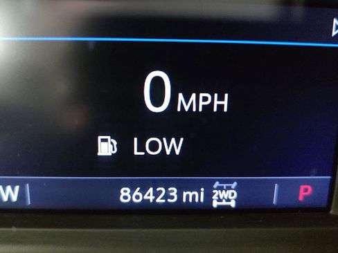 Used 2022 Chevrolet Silverado 1500 LT image 5