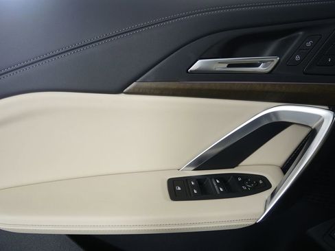 Used 2025 BMW X1 xDrive28i w/ Convenience Package image 8