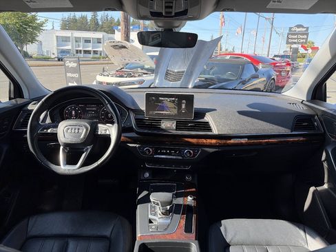Used 2018 Audi Q5 2.0T Premium AWD/4WD image 30