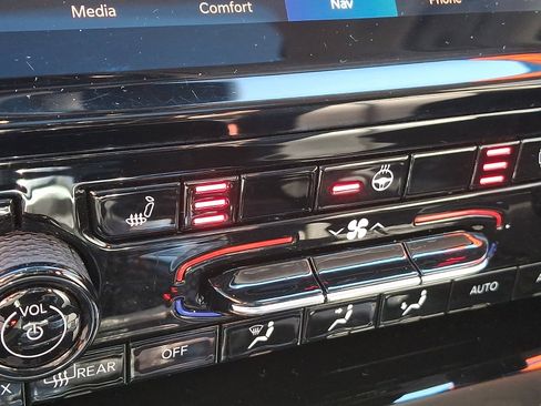 Certified 2023 Jeep Grand Cherokee L Limited image 26