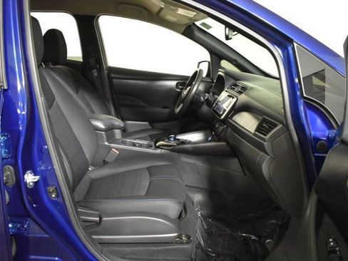 Certified 2024 Nissan Leaf SV Plus FWD image 34