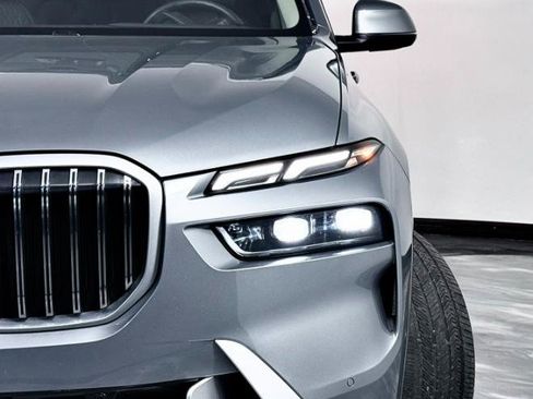 Used 2025 BMW X7 xDrive40i image 6