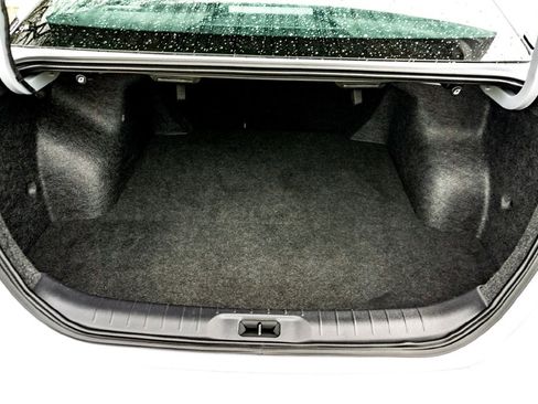 Used 2025 Nissan Altima 2.5 SR image 30