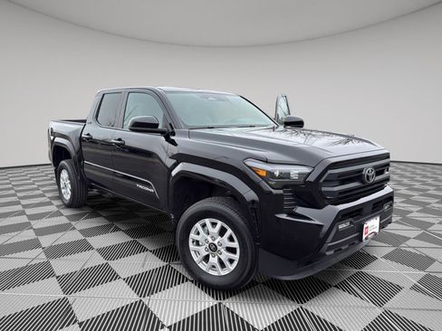 Used 2024 Toyota Tacoma SR5 image 1