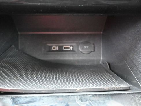 Used 2019 Volkswagen Atlas SEL FWD image 28