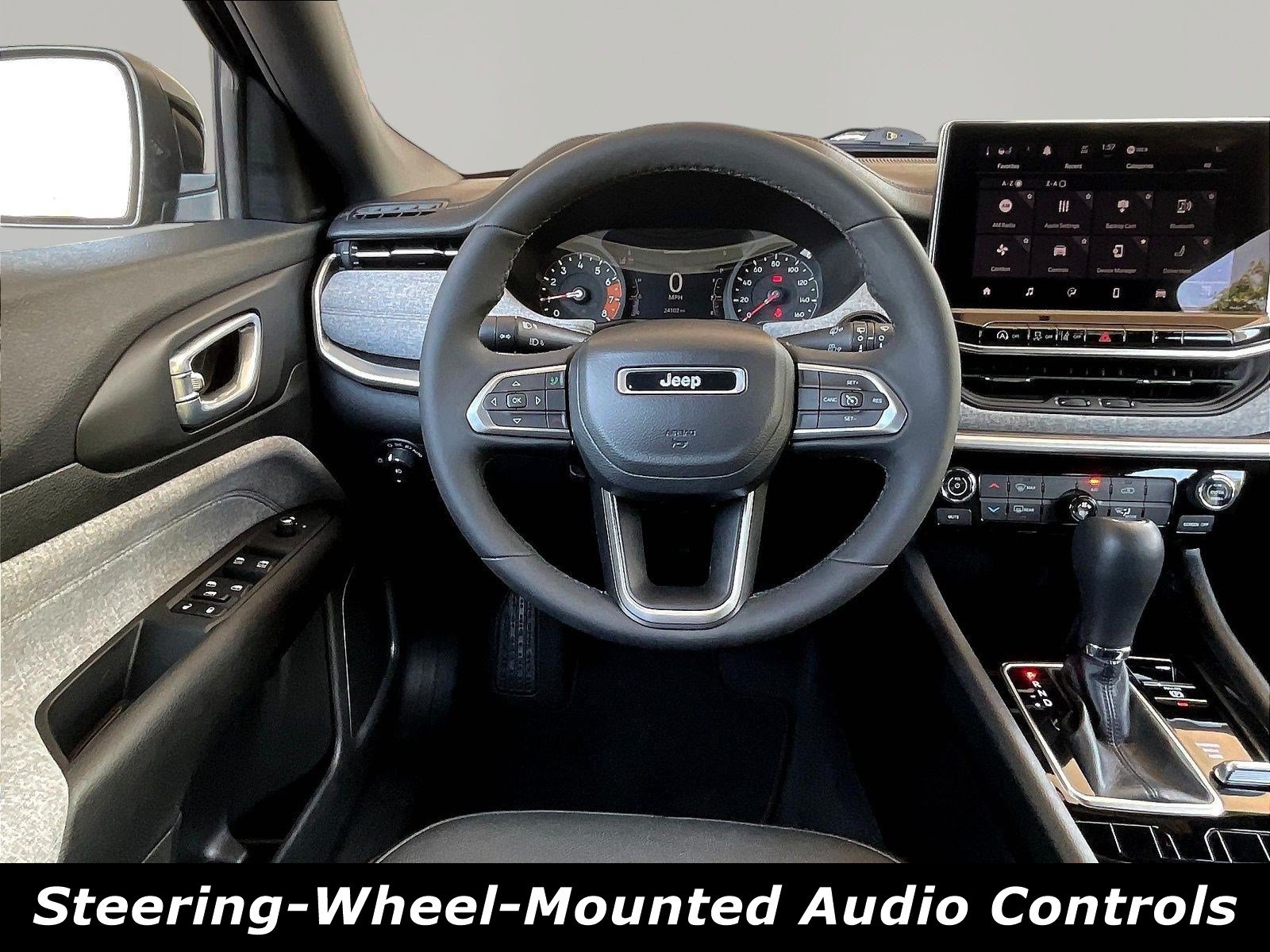 Used 2023 Jeep Compass Latitude AWD/4WD image 8