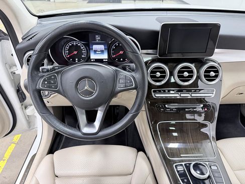Used 2018 Mercedes-Benz GLC 300 image 38
