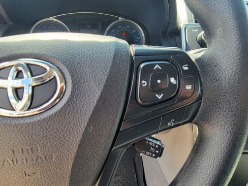 Used 2017 Toyota Camry LE FWD image 21