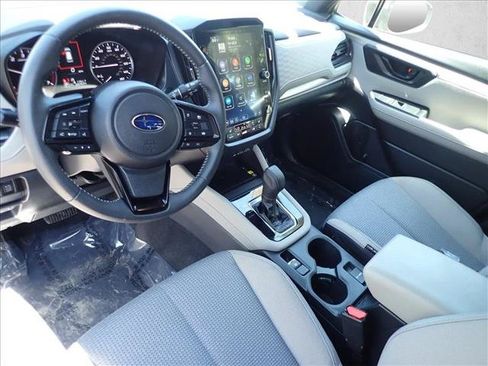 Used 2025 Subaru Forester Premium AWD/4WD image 11