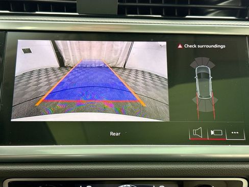 Used 2025 Audi Q3 2.0T Premium w/ Convenience Package image 14