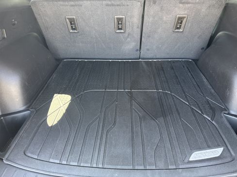 Used 2024 Chevrolet Blazer LT w/ LPO, Floor Liner Package FWD image 6