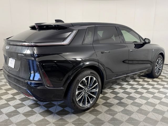 Certified 2024 Cadillac Lyriq Sport AWD/4WD image 9