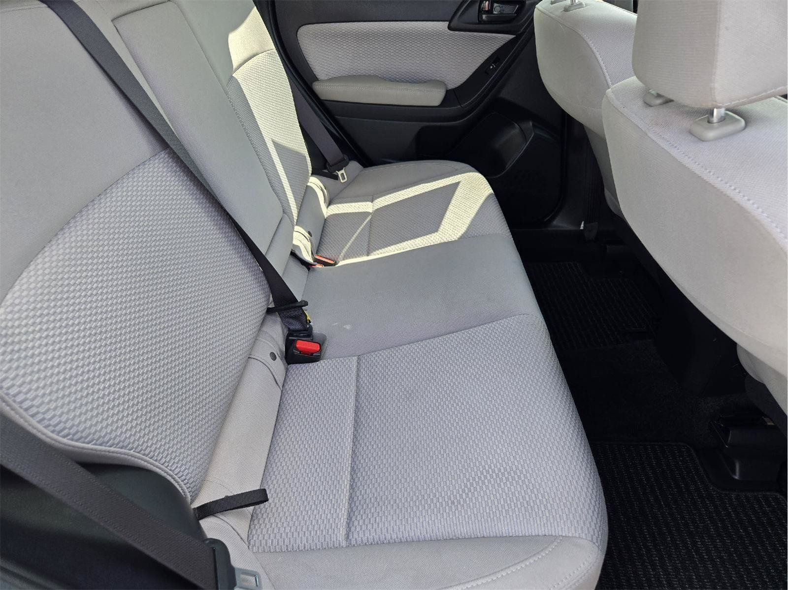 Used 2017 Subaru Forester 2.5i Premium AWD/4WD image 28