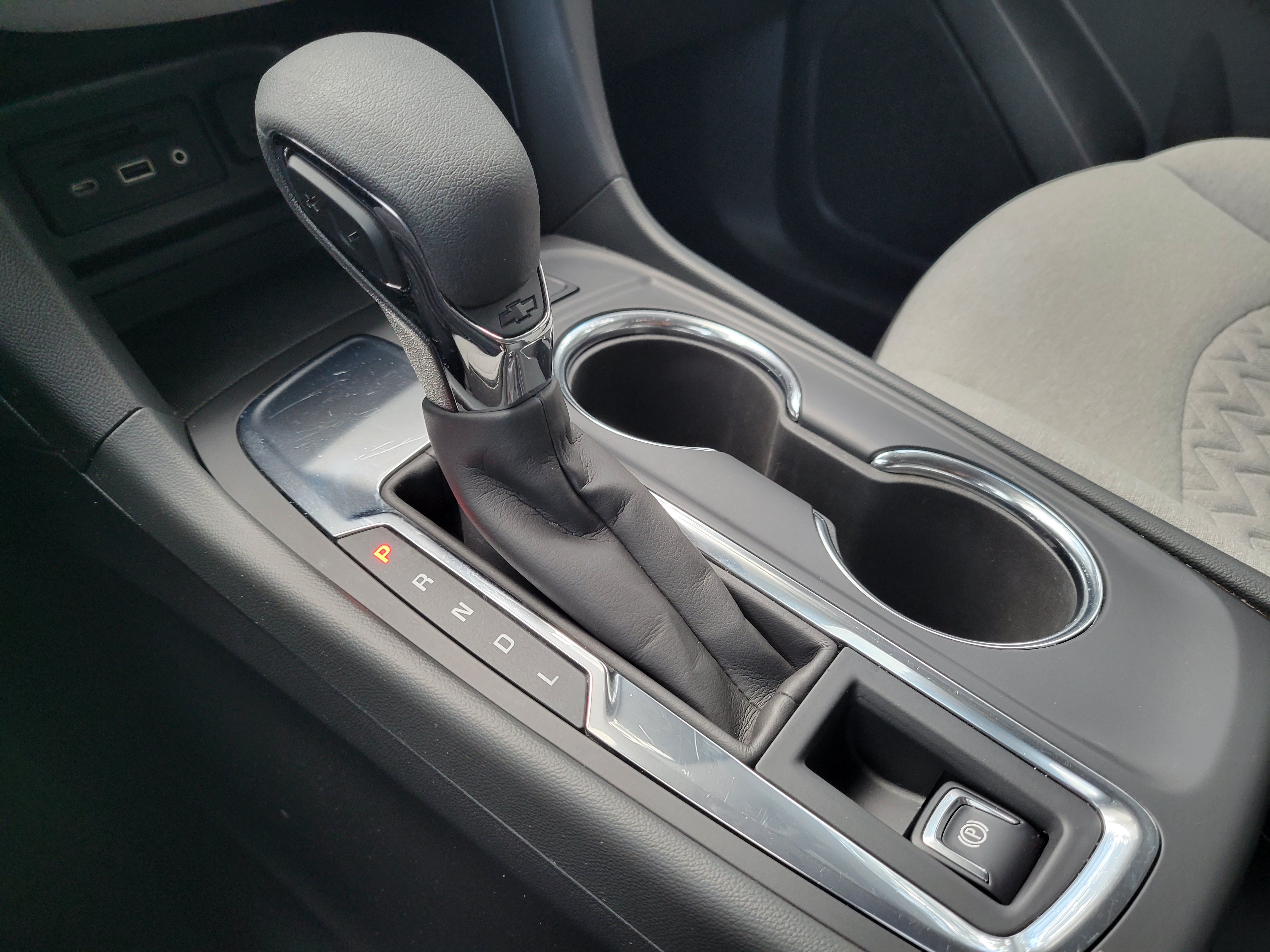 Used 2023 Chevrolet Equinox LT FWD image 23