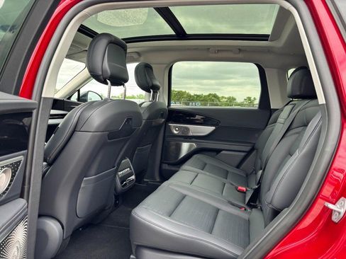New 2026 Lincoln Nautilus Reserve AWD/4WD image 10