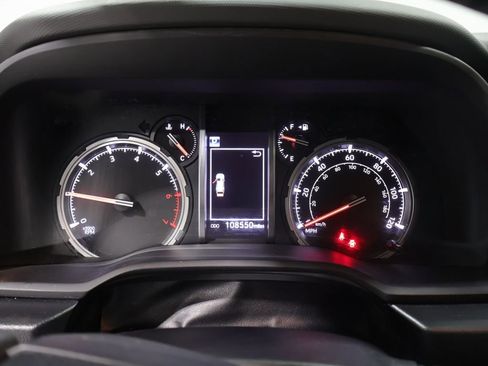 Used 2021 Toyota 4Runner TRD Off-Road Premium w/ Moonroof Package AWD/4WD image 42