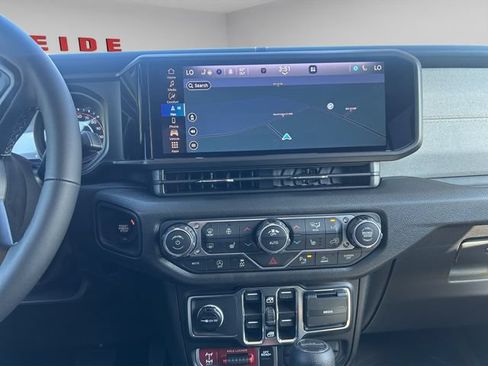 New 2026 Jeep Gladiator Sport AWD/4WD image 19