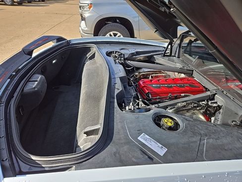 Used 2023 Chevrolet Corvette Stingray Coupe w/ Z51 Performance Package image 41