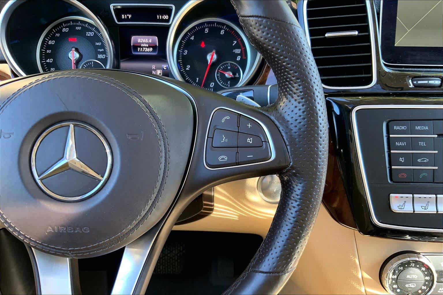 Used 2017 Mercedes-Benz GLS 550 4MATIC image 25