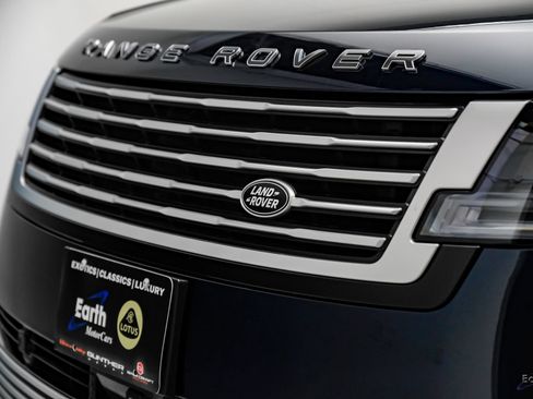 Used 2023 Land Rover Range Rover SV AWD/4WD image 31