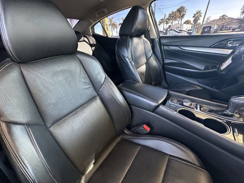 Used 2016 Nissan Maxima 3.5 SV image 22