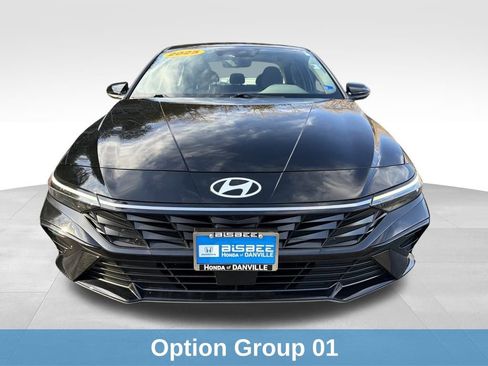 Used 2025 Hyundai Elantra SEL image 9