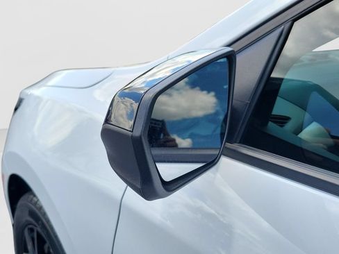 Used 2023 Chevrolet Equinox LS w/ LS Convenience Package FWD image 31