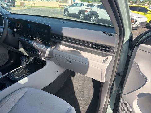 Used 2025 Hyundai Kona SEL FWD image 10