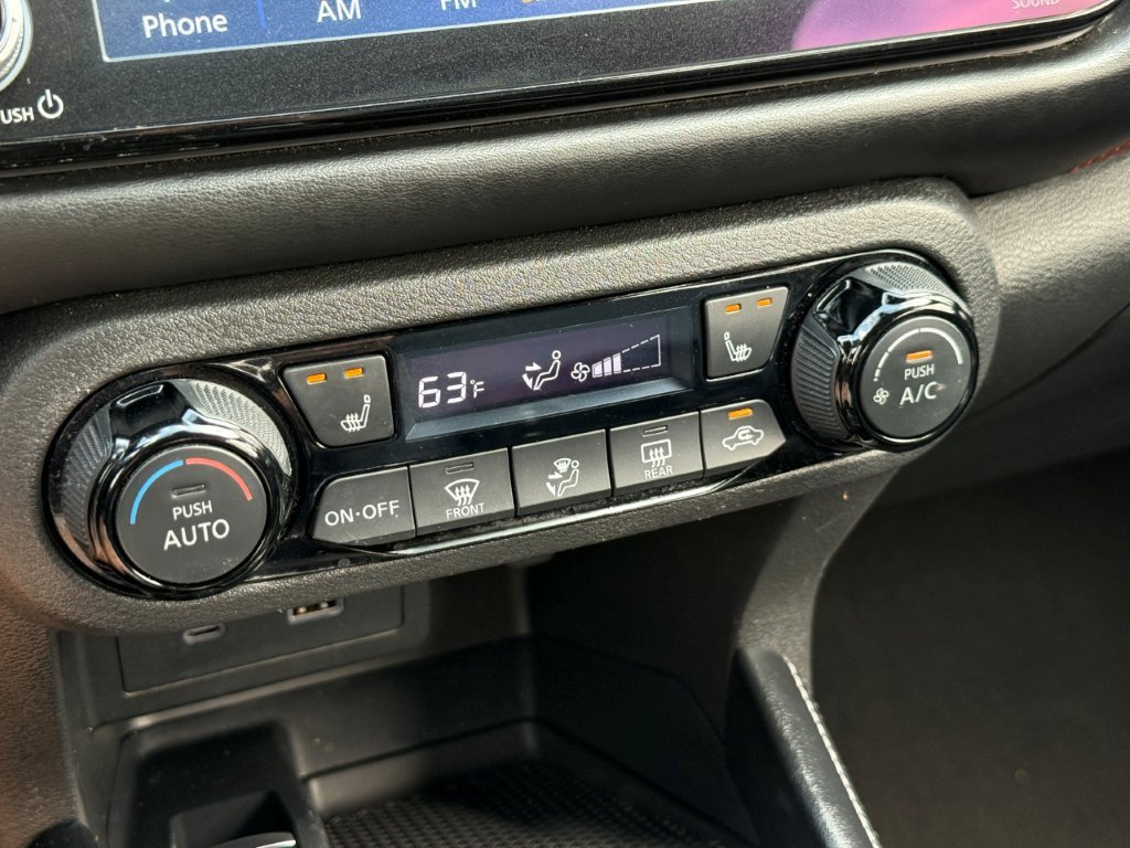 Used 2023 Nissan Kicks SR w/ SR Premium Package FWD image 27