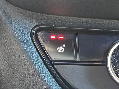 Certified 2025 Honda HR-V Sport image 26