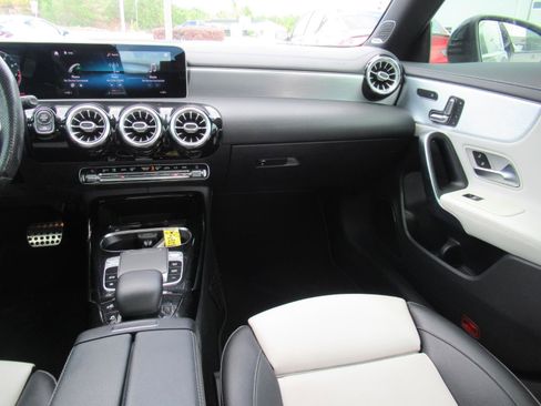 Used 2020 Mercedes-Benz CLA 35 AMG 4MATIC image 14