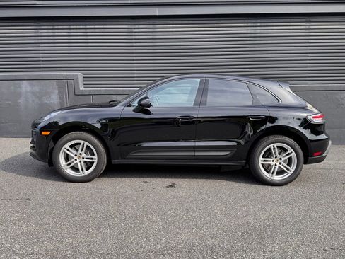 Certified 2026 Porsche Macan AWD/4WD image 7