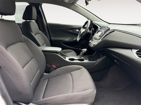 Used 2021 Chevrolet Malibu RS image 15