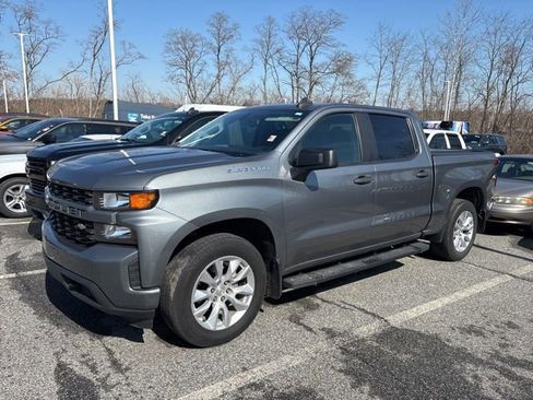 Used 2020 Chevrolet Silverado 1500 Custom w/ Custom Value Package image 15