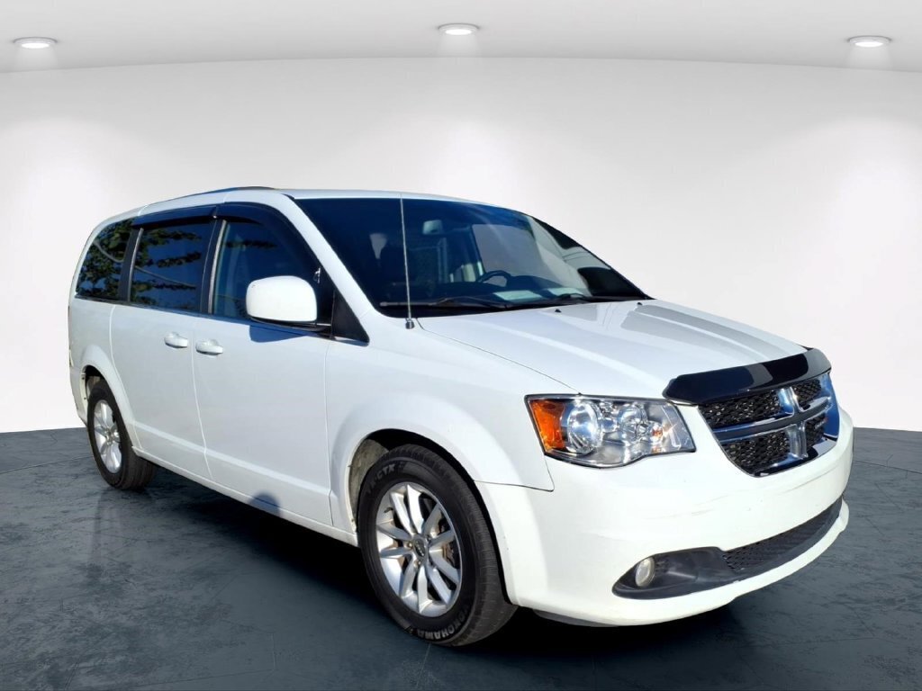 Used 2019 Dodge Grand Caravan SXT w/ Driver Convenience Group FWD image 9