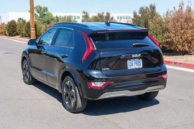 Used 2025 Kia Niro Wave FWD image 5