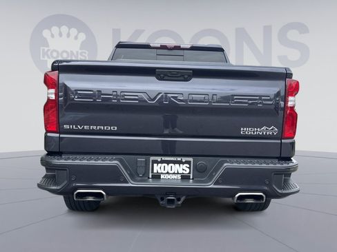 Used 2022 Chevrolet Silverado 1500 High Country w/ High Country Premium Package AWD/4WD image 5