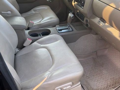 Used 2007 Nissan Frontier SE AWD/4WD image 6